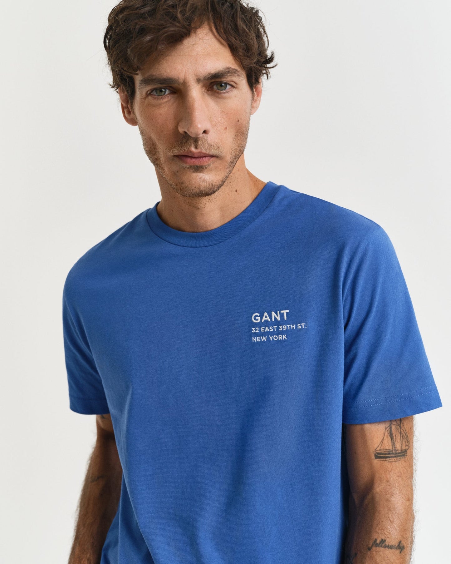 GANT Graphic crew neck T-Shirt - Matt O'Brien Fashions