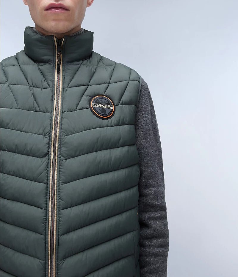 Napapijri Lapaz Gilet - Matt O'Brien Fashions