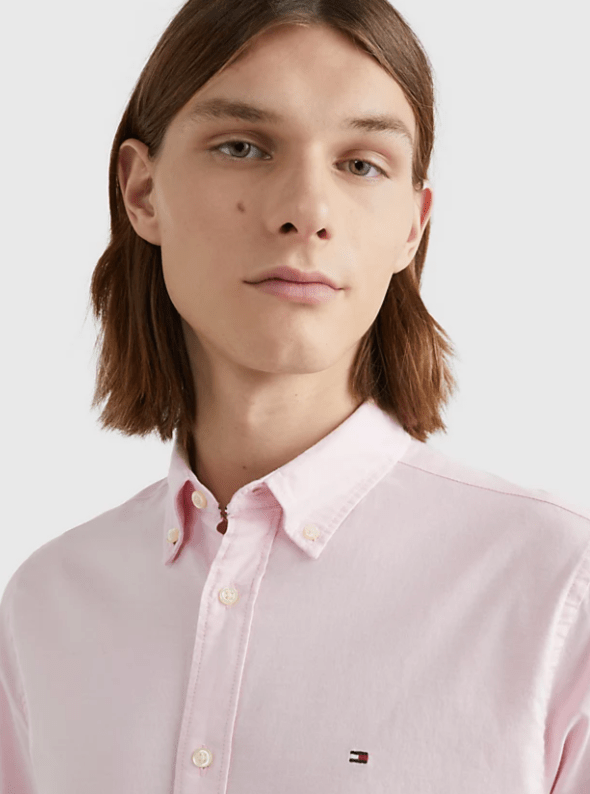 Tommy Hilfiger 1985 Flex Oxford Shirt on model, front close up, light pink - Matt O'Brien Fashions